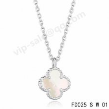 Fake Van Cleef & Arpels Vintage Alhambra Pendant In White Gold With Mother-Of-Pearl