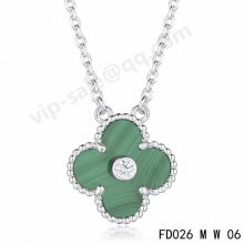 Fake Van Cleef & Arpels Vintage Alhambra Pendant In White Gold With Malachite